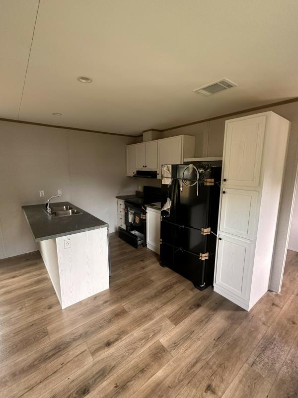 2026 Champion CHPR1676H32P01 Mobile Home