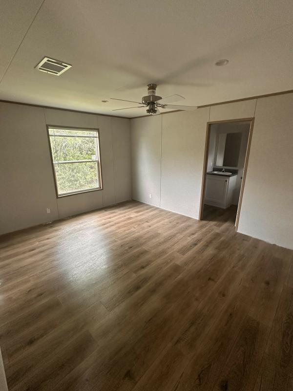 2026 Champion CHPR1676H32P01 Mobile Home