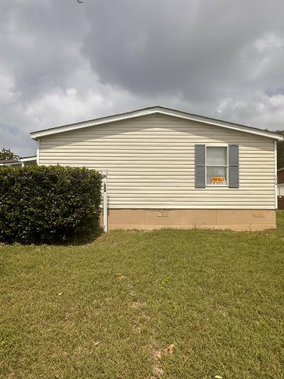 Photo 2 of 11 of home located at 170 Granite Run Dr New Braunfels, TX 78130