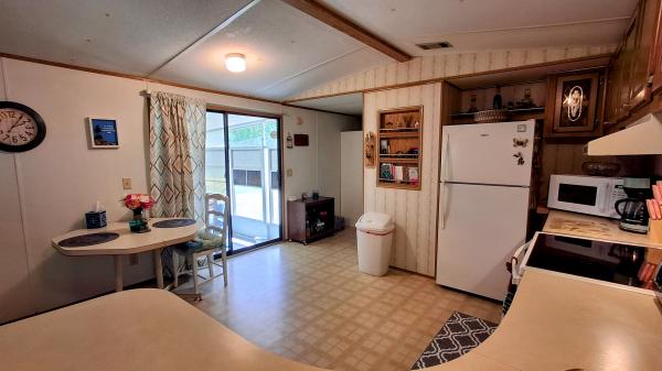1990 Mobile Home