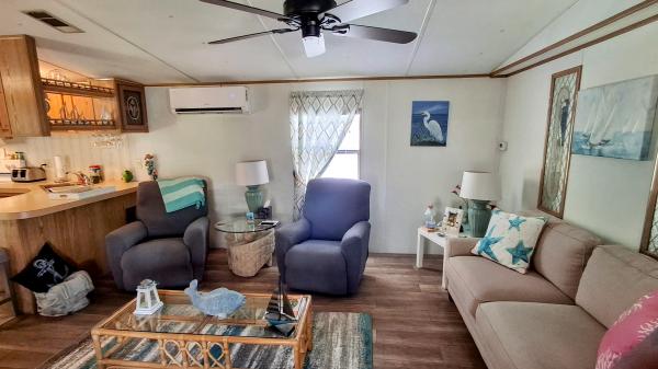 1990 Mobile Home