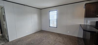 Photo 5 of 9 of home located at 528 Cour Louis Warren, MI 48091