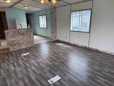 Mobile Home at 48592 Leafdale Ct #176 Shelby Township, MI 48317