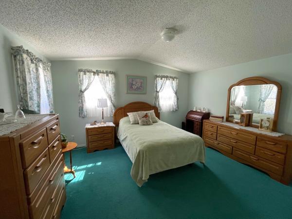 1997 Oxford 60-2-16 Mobile Home