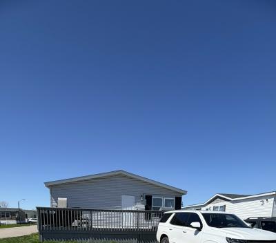 Photo 3 of 6 of home located at 1957 White Oak Lane Ypsilanti, MI 48198