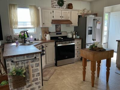 Photo 4 of 10 of home located at 62430 Locust Rd Lot 128 South Bend, IN 46614