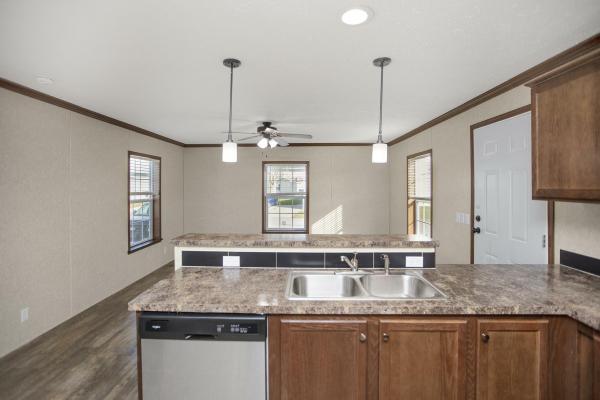 2022 Adventure 139  Home