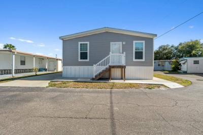 Photo 3 of 18 of home located at 1654 Clearwater Largo Road, #910 Clearwater, FL 33756