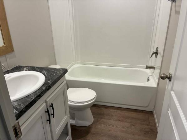 2022 30CEJ16663AH22  Home