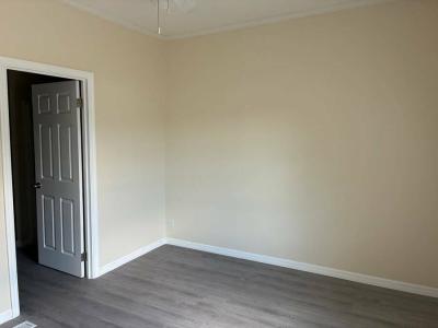 Photo 4 of 7 of home located at 6619 Shawnee Trail Leesburg, FL 34748