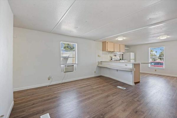 1986 Skyline Manufactured Home