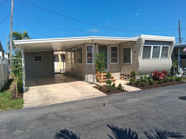 Photo 1 of 2 of home located at 7403 46th Avenue North Lot 142 Saint Petersburg, FL 33709