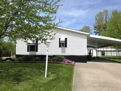 Photo 3 of 17 of home located at 109 Catawba Court Elyria, OH 44035