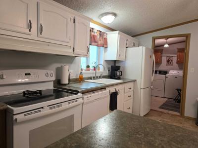 Photo 4 of 17 of home located at 109 Catawba Court Elyria, OH 44035
