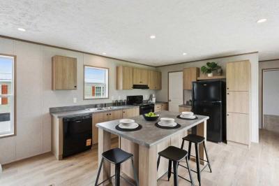 Photo 3 of 12 of home located at 9713 Buckingham Fairdale, KY 40118