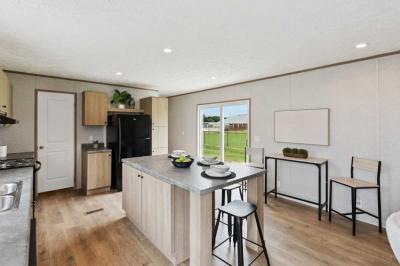 Photo 4 of 12 of home located at 9713 Buckingham Fairdale, KY 40118