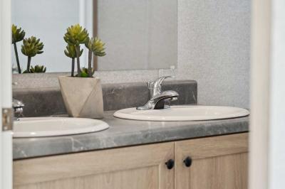 Photo 3 of 20 of home located at 403 Eastwood Richmond, KY 40475