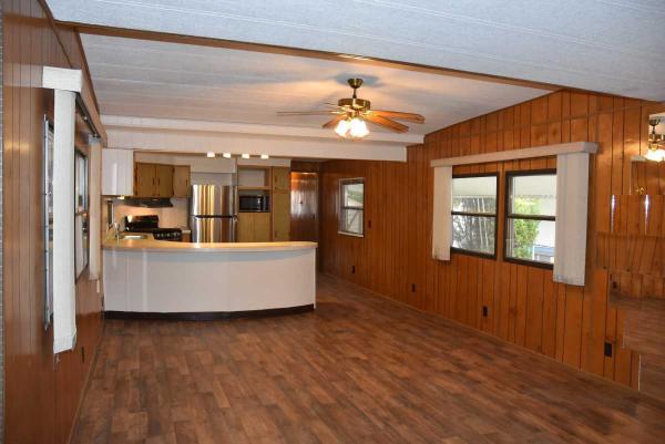 1983 Windsor SRH Manufactured Home