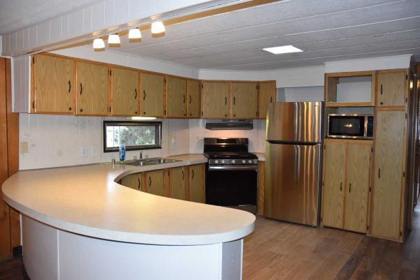 1983 Windsor SRH Manufactured Home