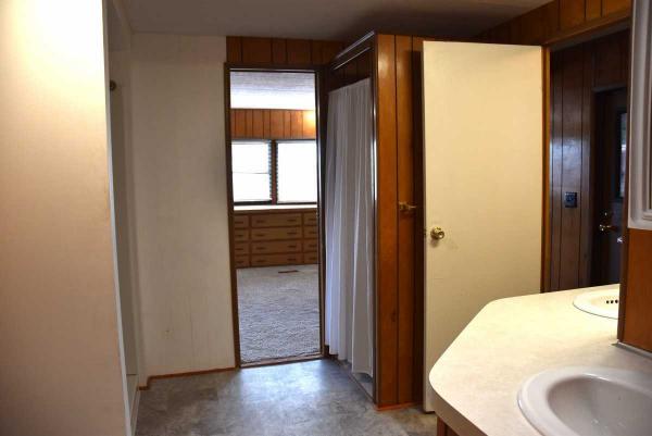 1983 Windsor SRH Manufactured Home