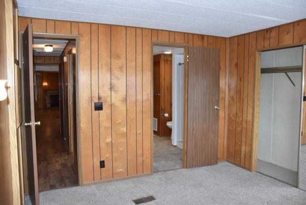 1983 Windsor SRH Manufactured Home