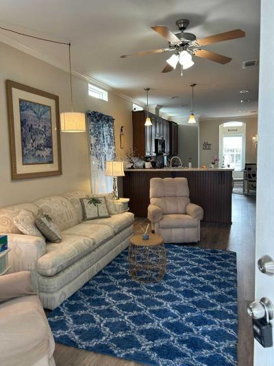 Photo 5 of 17 of home located at 956 Trinidad E Venice, FL 34285