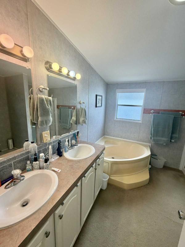 2005 Palm Harbor Manufactured Home