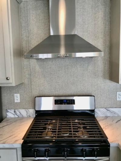 Photo 4 of 15 of home located at 8001 Hamilton Ave Lot #104 Cincinnati, OH 45231