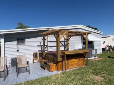 Photo 5 of 25 of home located at 3113 State Road 580, #71 Safety Harbor, FL 34695