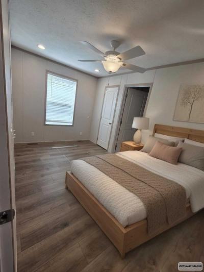 Photo 4 of 16 of home located at 8701 NE 107th Pl  #314 Kansas City, MO 64157