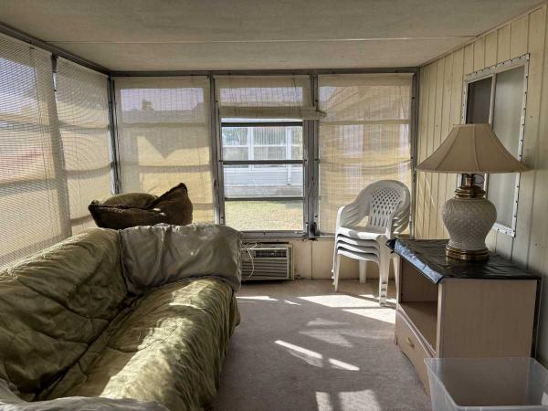 1980 Twin  Mobile Home