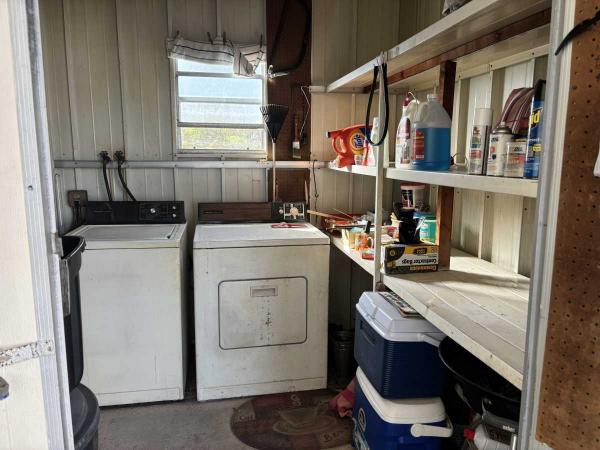 1980 Twin  Mobile Home