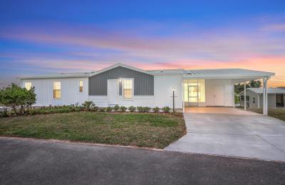 Photo 2 of 18 of home located at 512 Sheehan Way Lady Lake, FL 32159