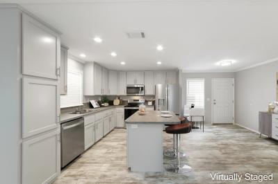 Photo 4 of 18 of home located at 512 Sheehan Way Lady Lake, FL 32159