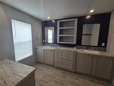 Photo 4 of 12 of home located at 468 Mill Run Avenue Kyle, TX 78640