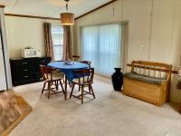 1990 Skyline Manufactured Home