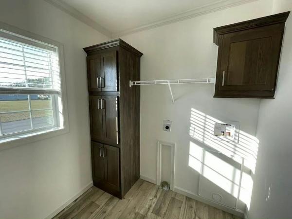 2023 Skyline - Ocala Lincoln Mobile Home