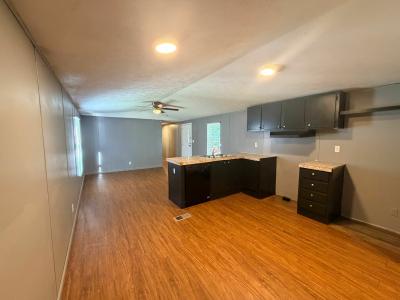 Mobile Home at 13223 Fish Rd Lot #117 Dallas, TX 75253