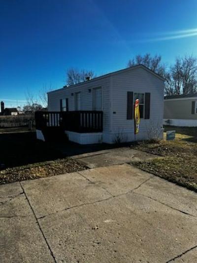 Mobile Home at 2305 E 19th Street N #203 Newton, IA 50208