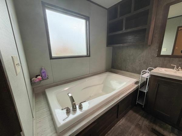 2021 AMS16763A Mobile Home