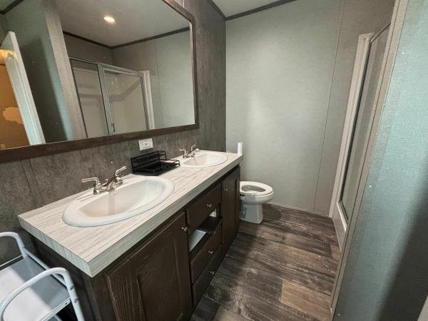 2021 AMS16763A Mobile Home