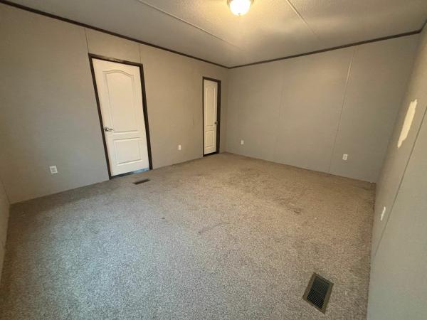 2021 AMS16763A Mobile Home