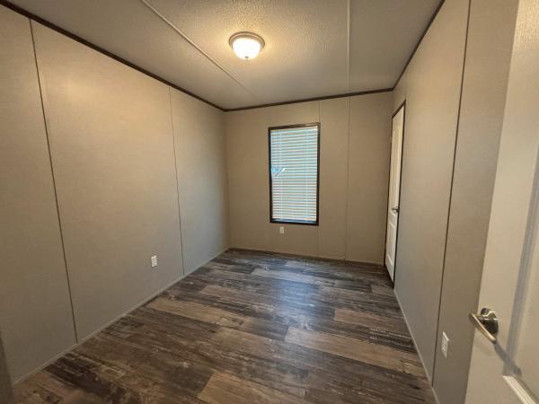 2021 AMS16763A Mobile Home