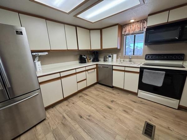 1987 Skyline Tahoe Mobile Home
