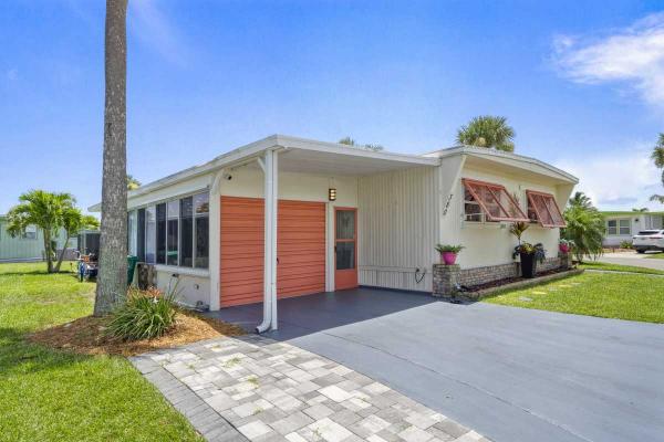 1976  Mobile Home For Sale