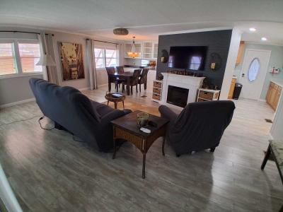 Photo 3 of 8 of home located at 380 Norwich Ln Melbourne Beach, FL 32951