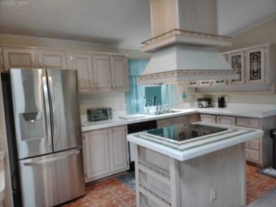 Photo 4 of 11 of home located at 7112 Pan American Fwy NE #43 Albuquerque, NM 87109