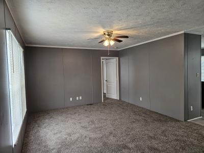 Photo 3 of 24 of home located at 94 Lynnwood Circle #43 Clarksville, TN 37040