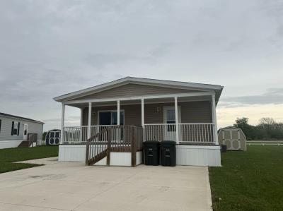 Mobile Home at 4524 S. Clubhouse Rd. Muncie, IN 47302
