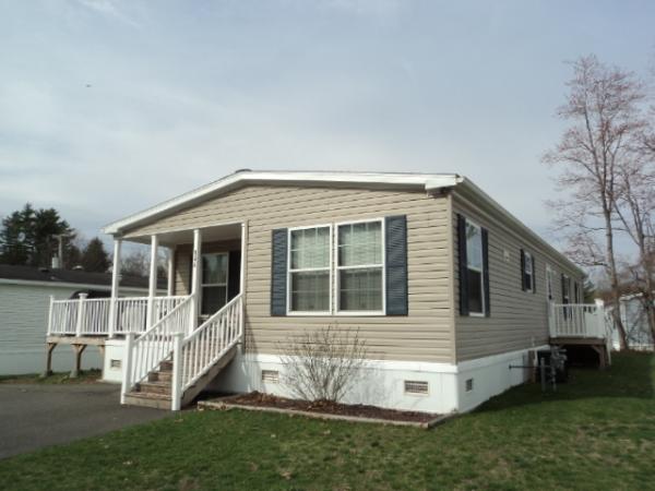2022 Champion 144 NWDA25610 Mobile Home